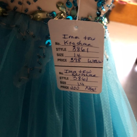 Turquoise & Nude Short Formal Dress Size 14 by Karishma - Picture 7 of 8